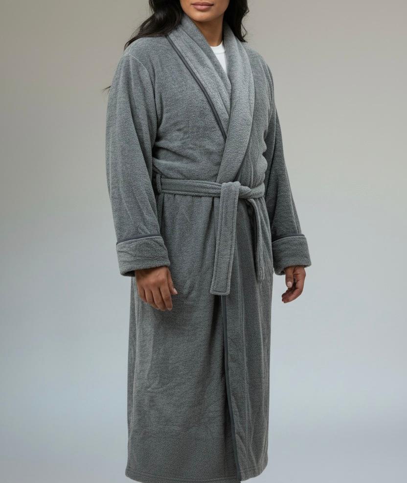 Bathrobe With Pipping.